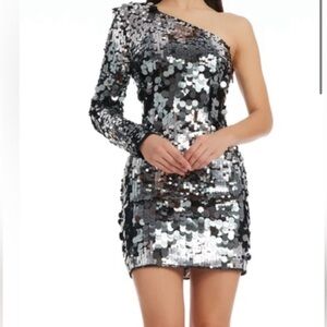 NWOT dress the population Serena sequin mini one shoulder dress, Sz L
